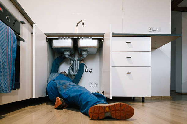 Professional Plumbing technician working in Kemah, TX